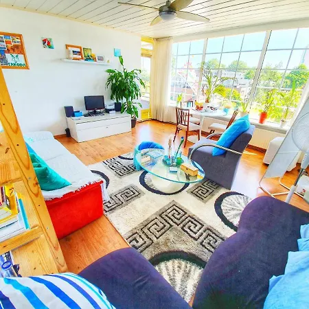 Guest house Takoda Tiger Rotterdam Hoogvliet